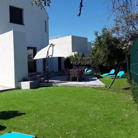 En Bord De Villa Sète